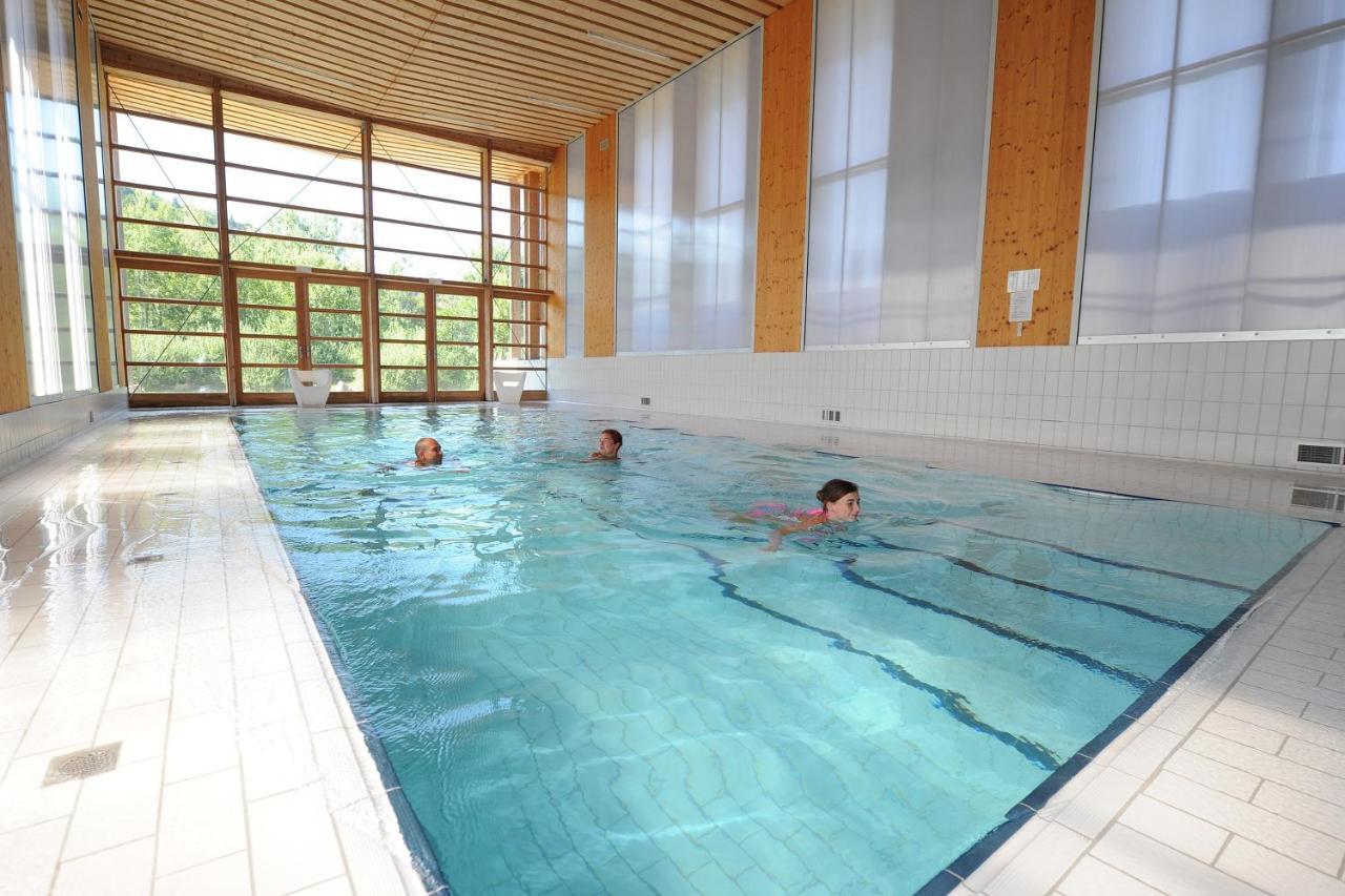 Camping Des Lacs*** Villa Celles-sur-Plaine Kültér fotó